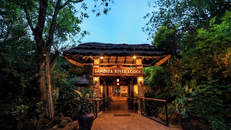 Exterior. Sambiya River Lodge