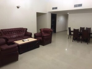 Een flatscreentelevisie