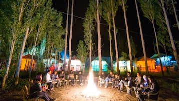 Área de parrillas y picnic