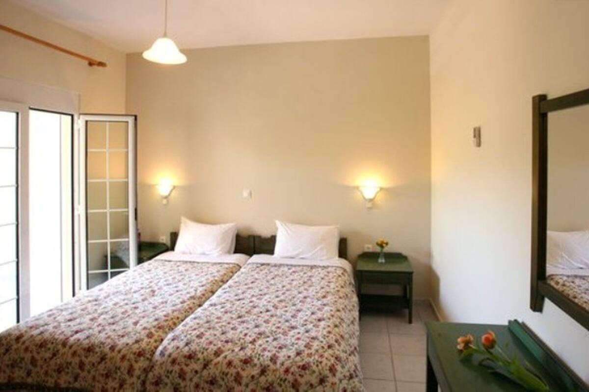 Grand Apartment, 1 Bedroom (No. 1) | 1 bedroom, in-room safe, desk, soundproofing