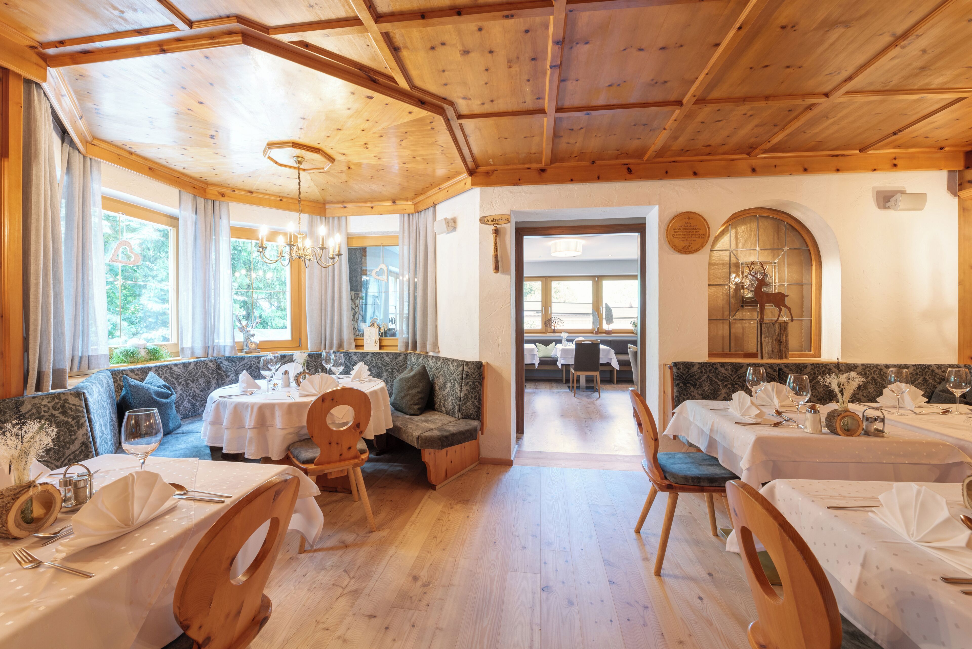 Breakfast and dinner served, local and international cuisine