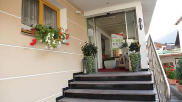 Entrada de la propiedad