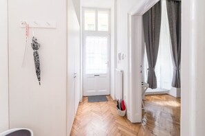 Interior entrance - Dominik Apartment (Budapest)