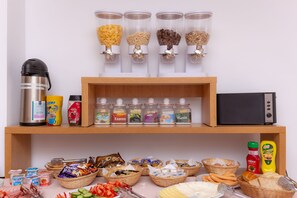 Daily buffet breakfast for a fee - Pension Cluj (Cluj-Napoca)