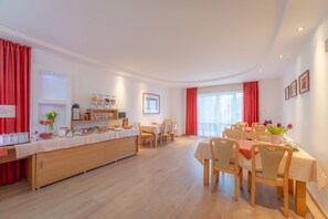 Daily buffet breakfast (EUR 6 per person)