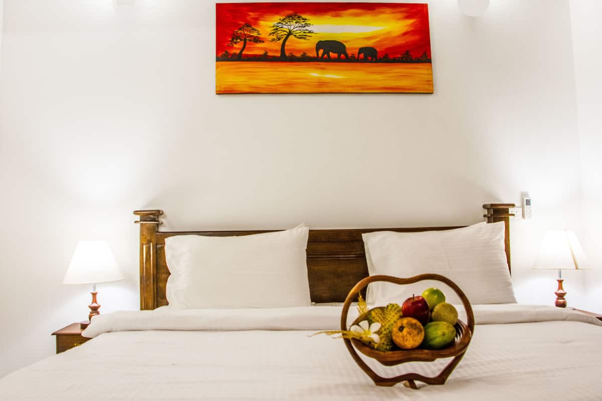 standard double room, 1 double bed, smoking | room amenity