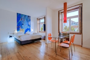 Superior Studio, City View | Hypo-allergenic bedding, in-room safe, individually furnished - Chiado Arty flats (Lisbon)