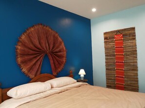 Lotus | Schreibtisch, kostenloses WLAN