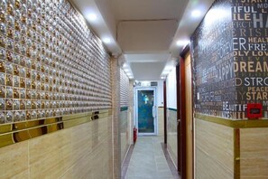 Interior - Toronto Holidays (Kowloon)