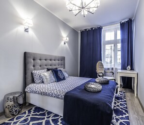 Departamento, 1 habitación (8/31, Topolowa 8/32 Street) | 1 habitación, ropa de cama de alta calidad y escritorio 