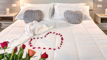 Loft | Iron/ironing board, free WiFi, bed sheets, wheelchair access