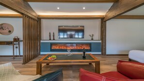 Deluxe Suite | Living area