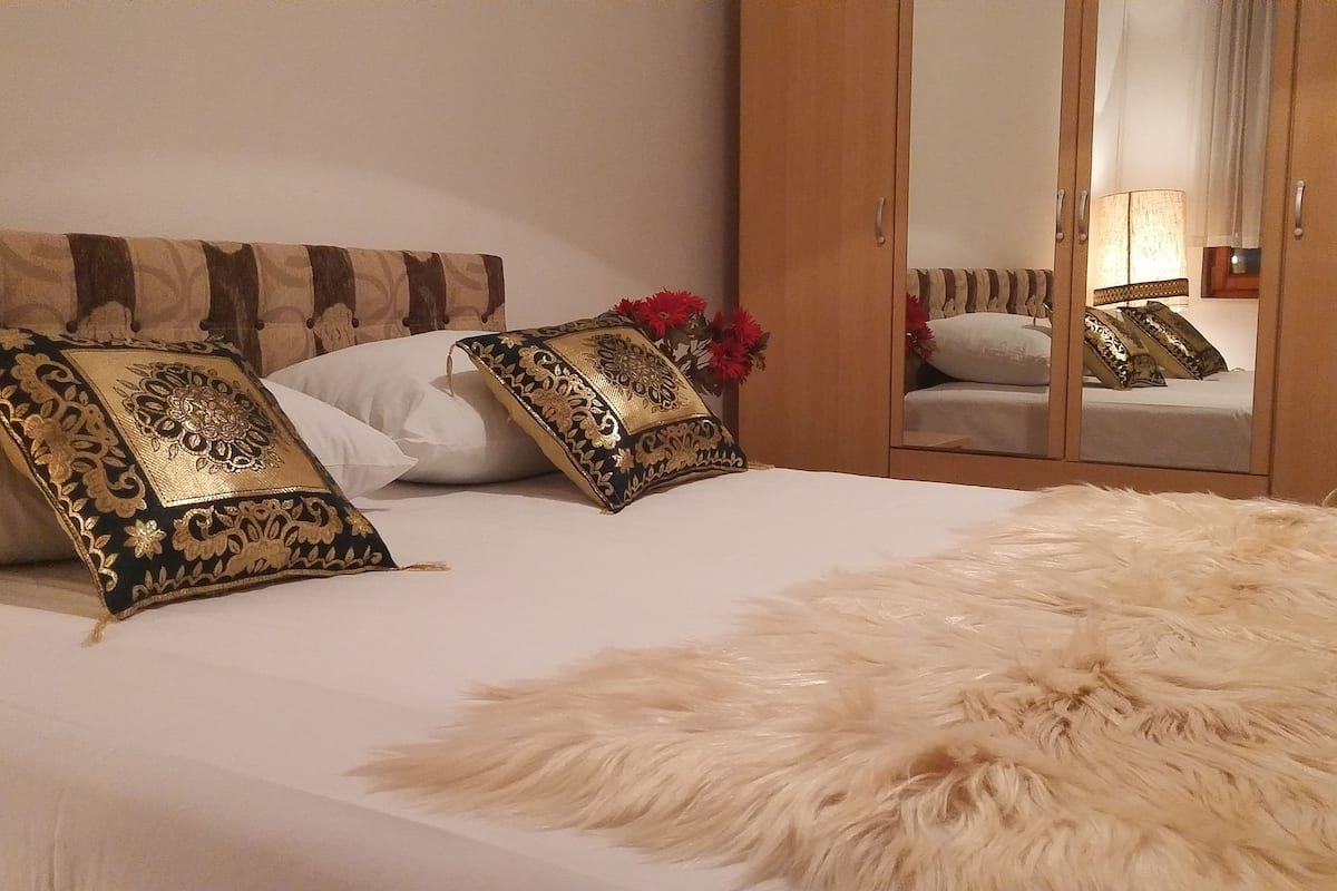 Double Room, Balcony | 1 bedroom, desk, free WiFi, bed sheets