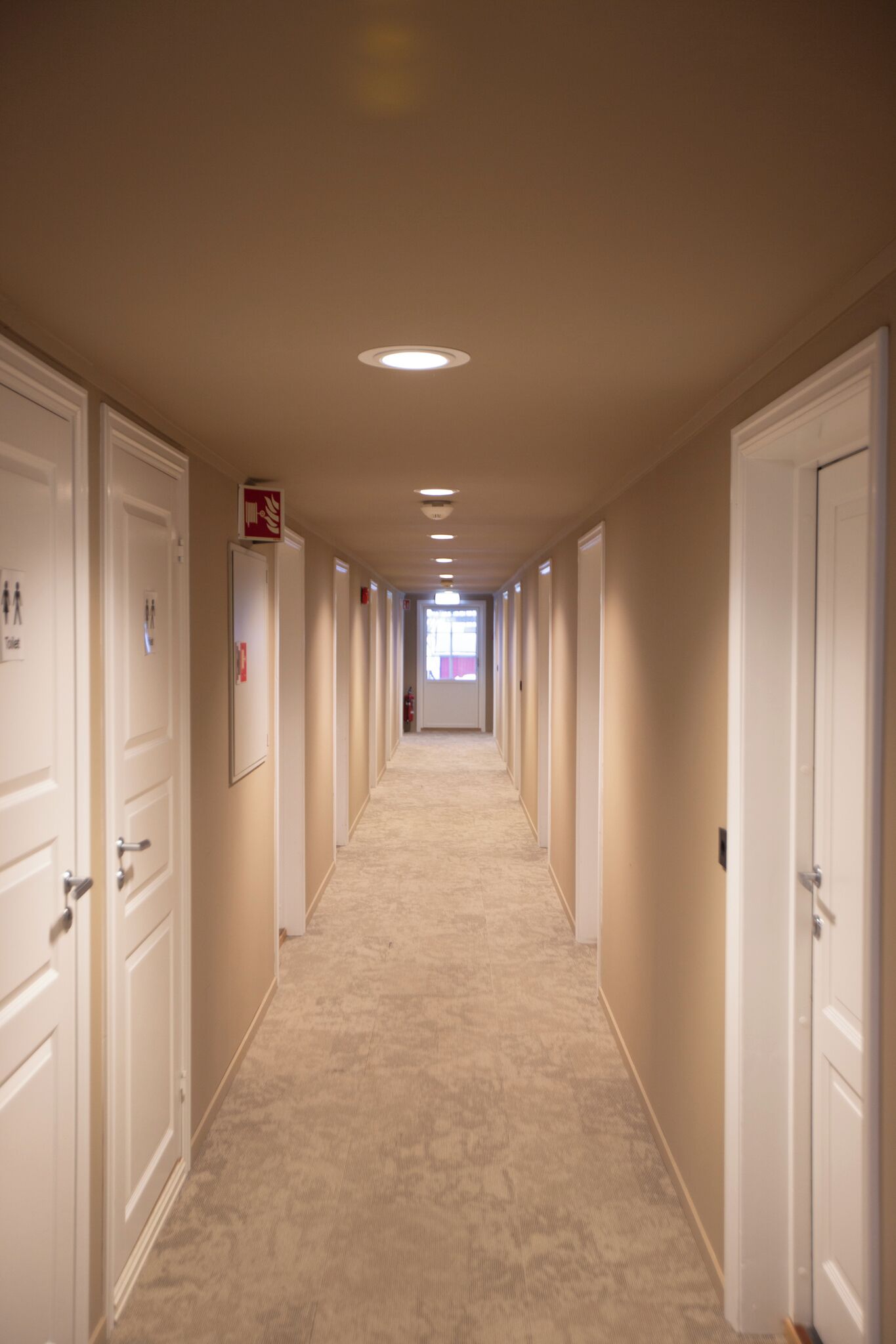 Habitación básica doble, baño compartido | Zona de estar