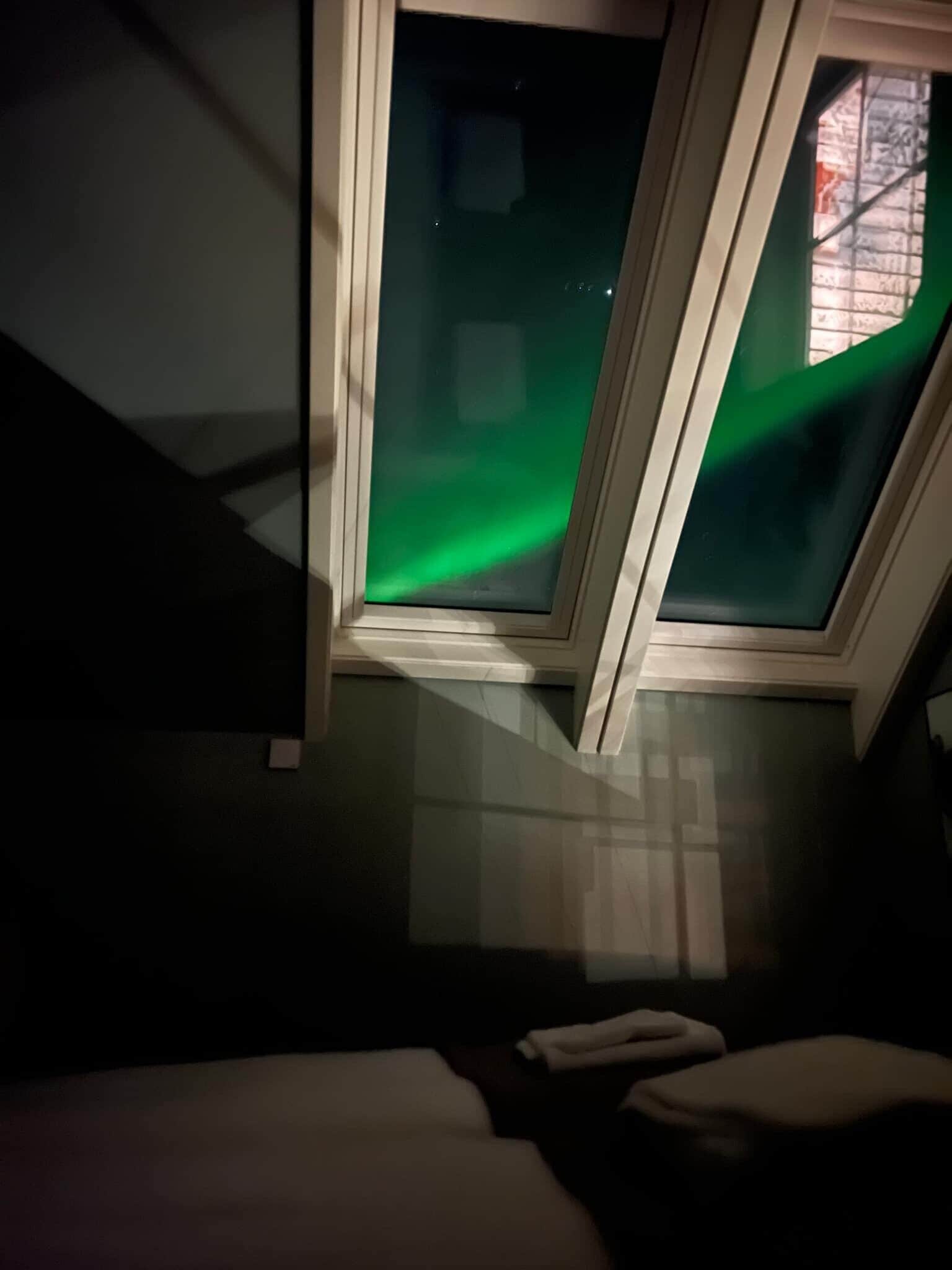 Chambre Double, salle de bains commune | Vue de la chambre