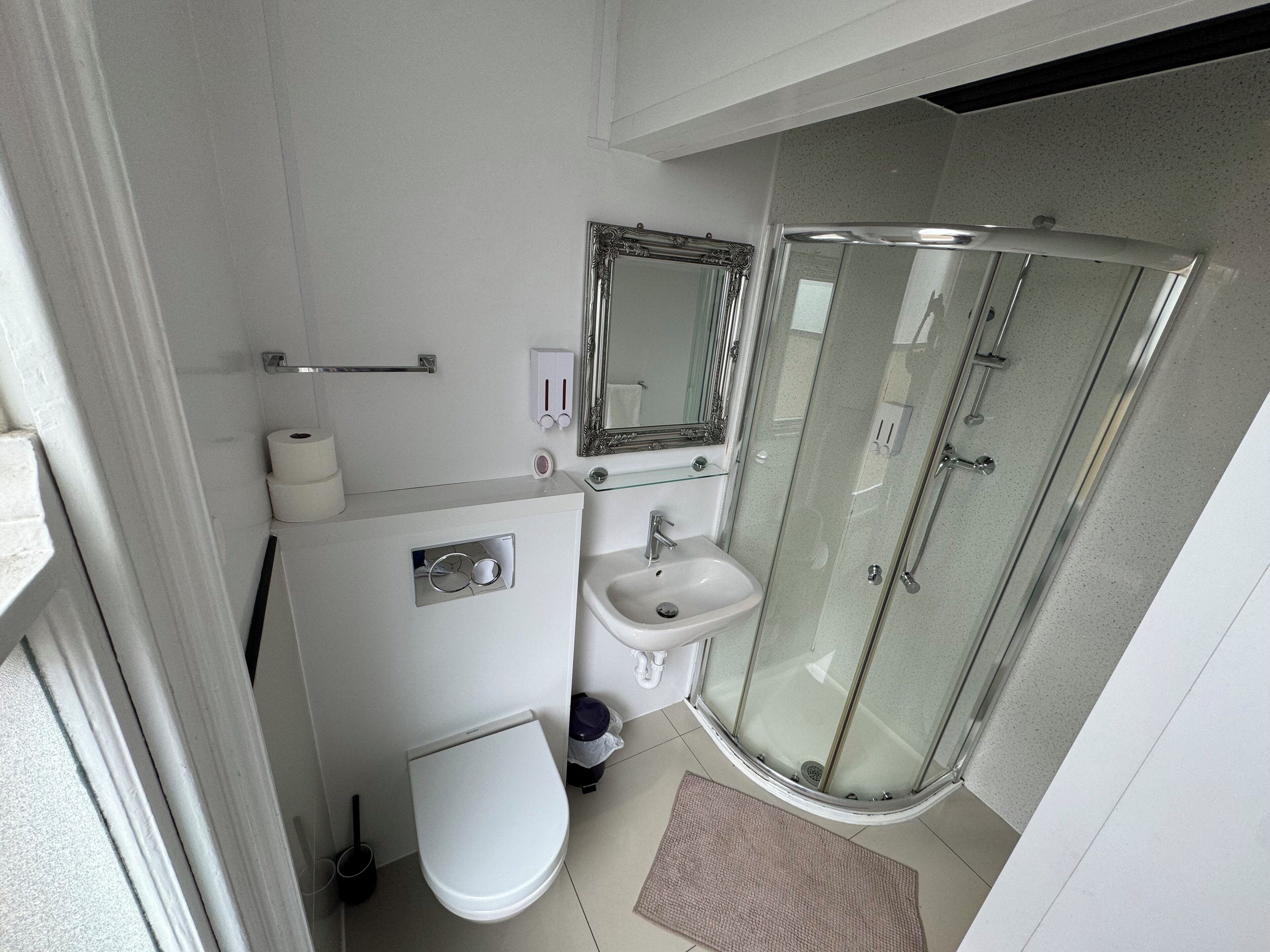 Photo - Namaste Palace Hotel