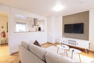 Standard Apartment, 1 Bedroom | Laptop workspace, blackout drapes, free WiFi, bed sheets