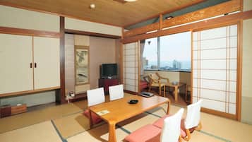 Japanese Style Room | In-room safe, free WiFi