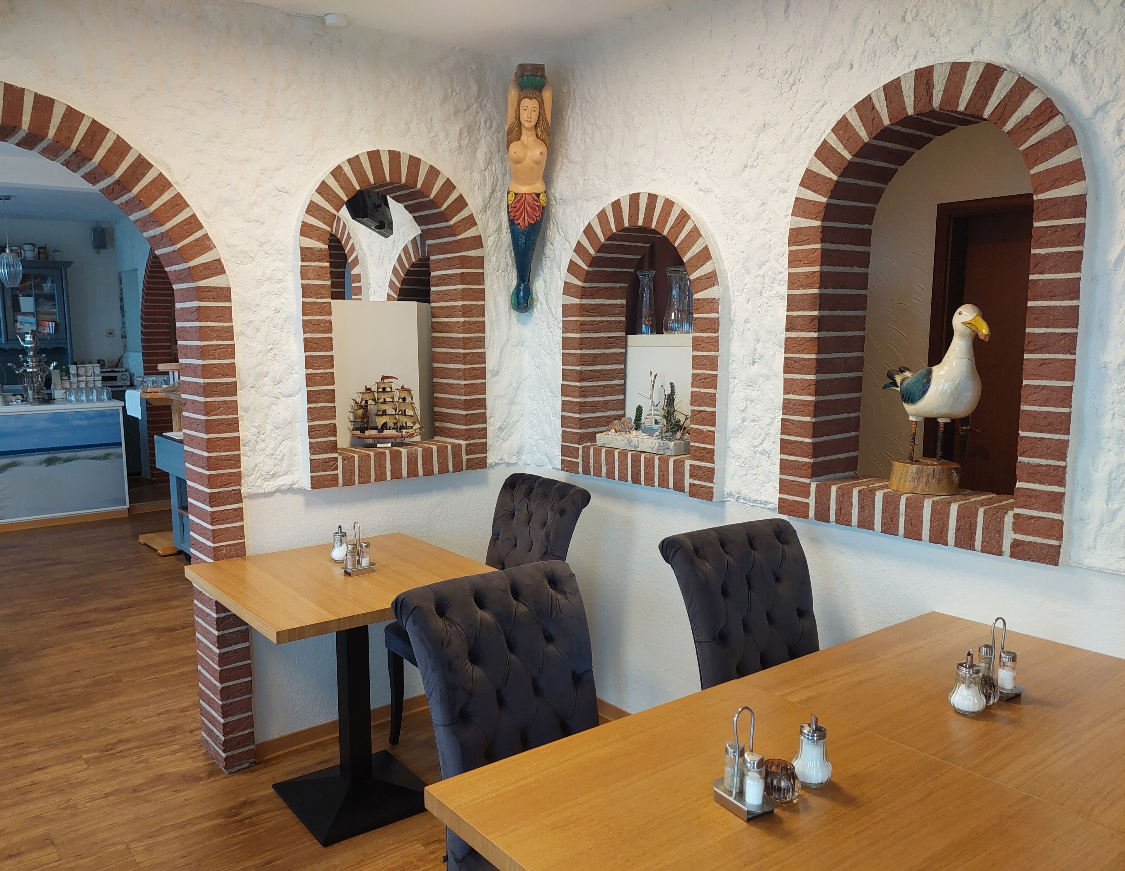 daily buffet breakfast (eur 15 per person)