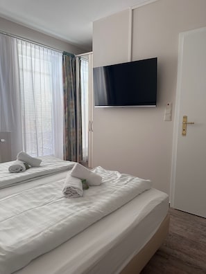 In-room safe, cots/infant beds, rollaway beds, free WiFi - Hotel Villa Weststrand (Borkum)