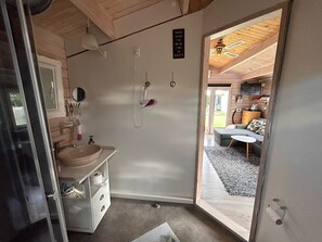 Family Tree House, Private Bathroom, Annex Building | Premium bedding, desk, blackout drapes, iron/ironing board - Piccobello Bed & Breakfast (Koge)