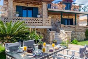 Villa, 4 Bedrooms, Private Pool | 4 bedrooms, in-room safe, iron/ironing board, free WiFi - Tierra Olivo (Zakynthos)