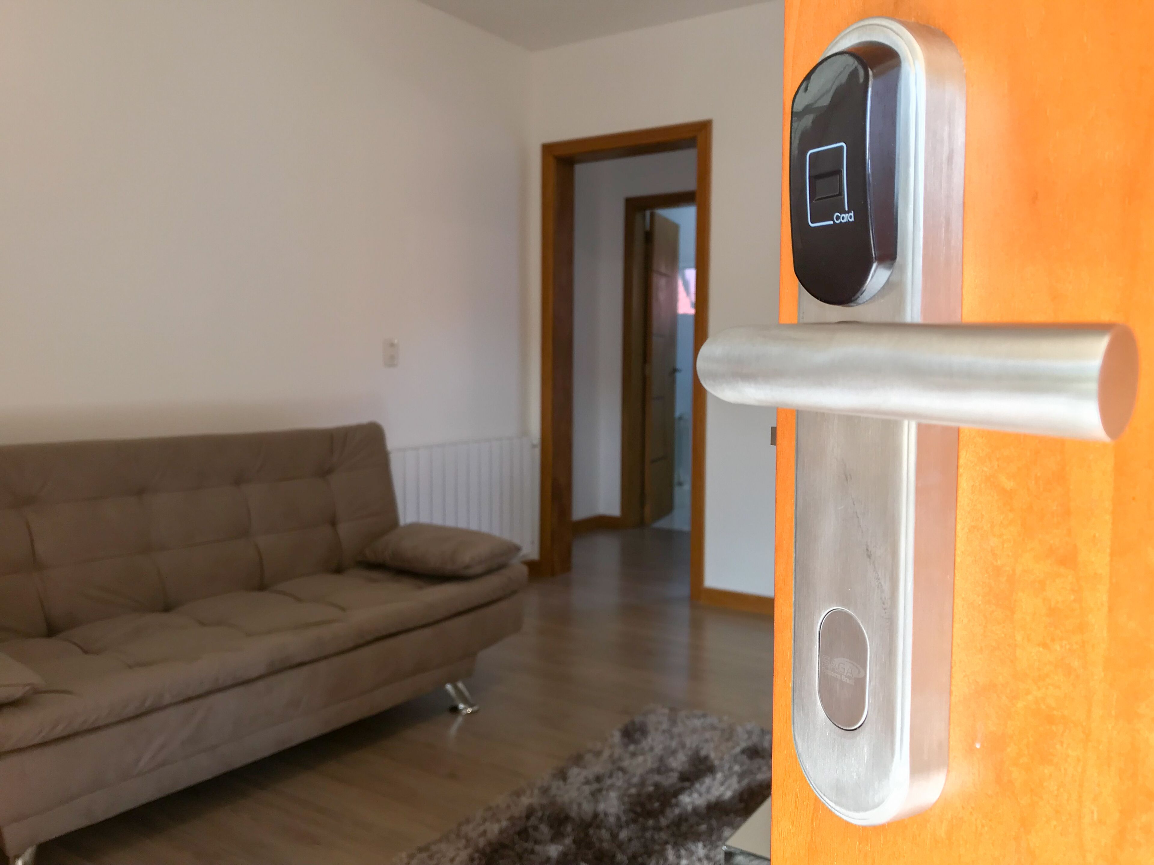 suite | living area | 40-inch flat-screen tv with cable channels, tv