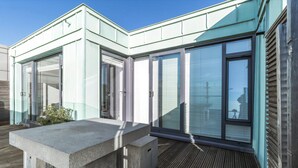 Unclassified image, 5 of 38, button - 5STARSTAY The Dublin City Centre Penthouse Suite (Dublin)