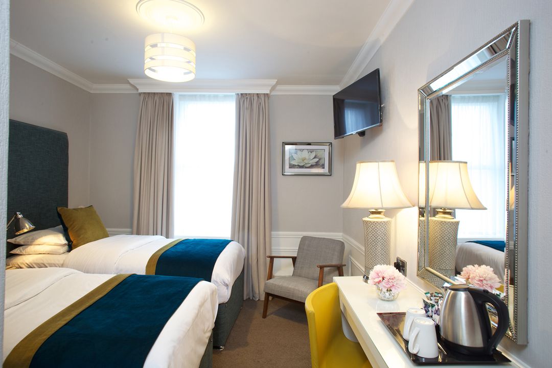 standard twin room | 1 bedroom, desk, laptop workspace, free wifi