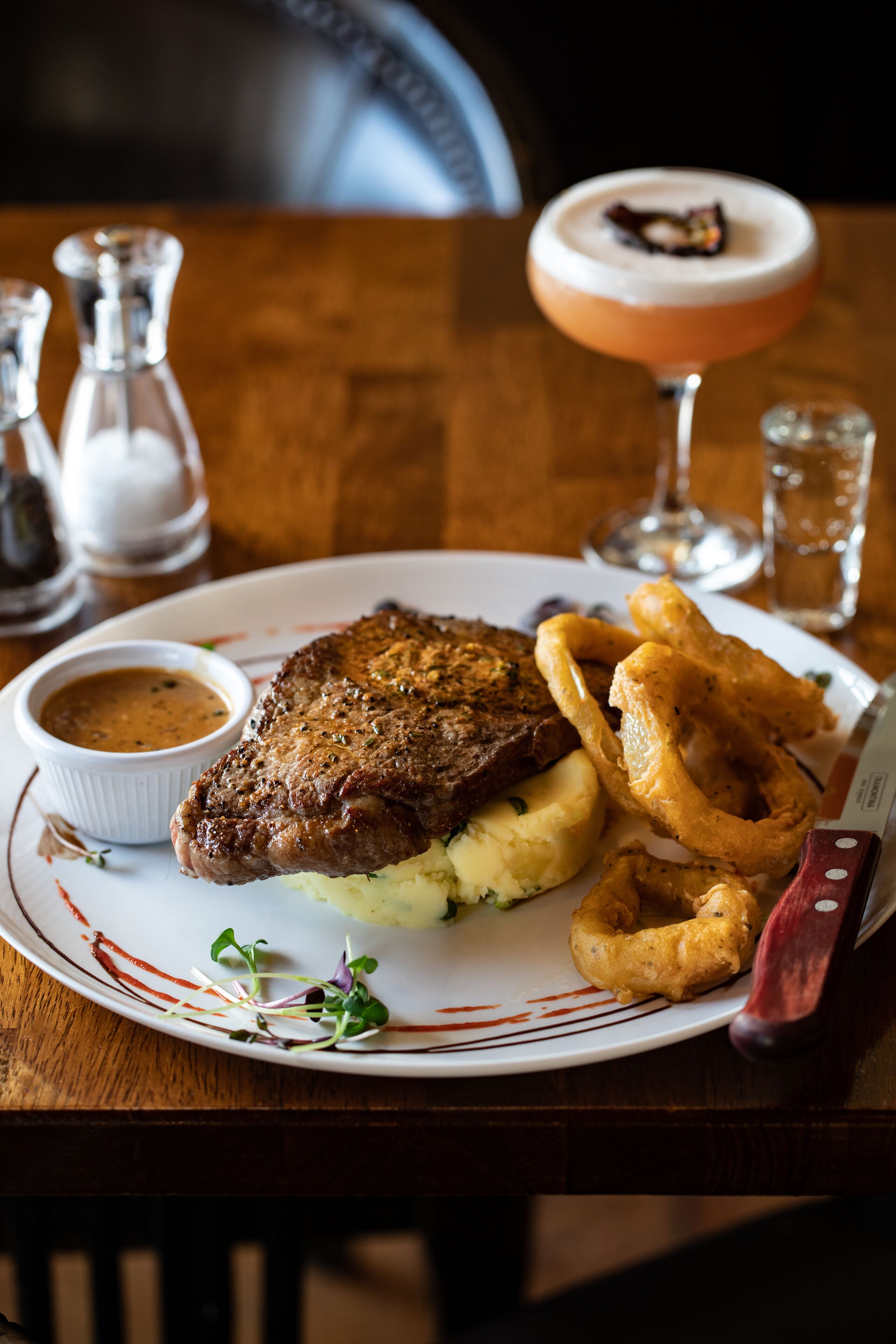 breakfast, lunch and dinner served