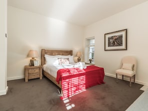 Premier Apartment, Private Bathroom