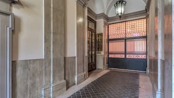 Entrada al alojamiento