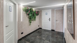 Unclassified image, 3 of 33, button - Operà Suites Roma (Rome)