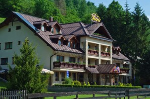 Property grounds - Garni Hotel Fatra (Terchova)