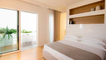 Ropa de cama de alta calidad y minibar con artículos gratuitos