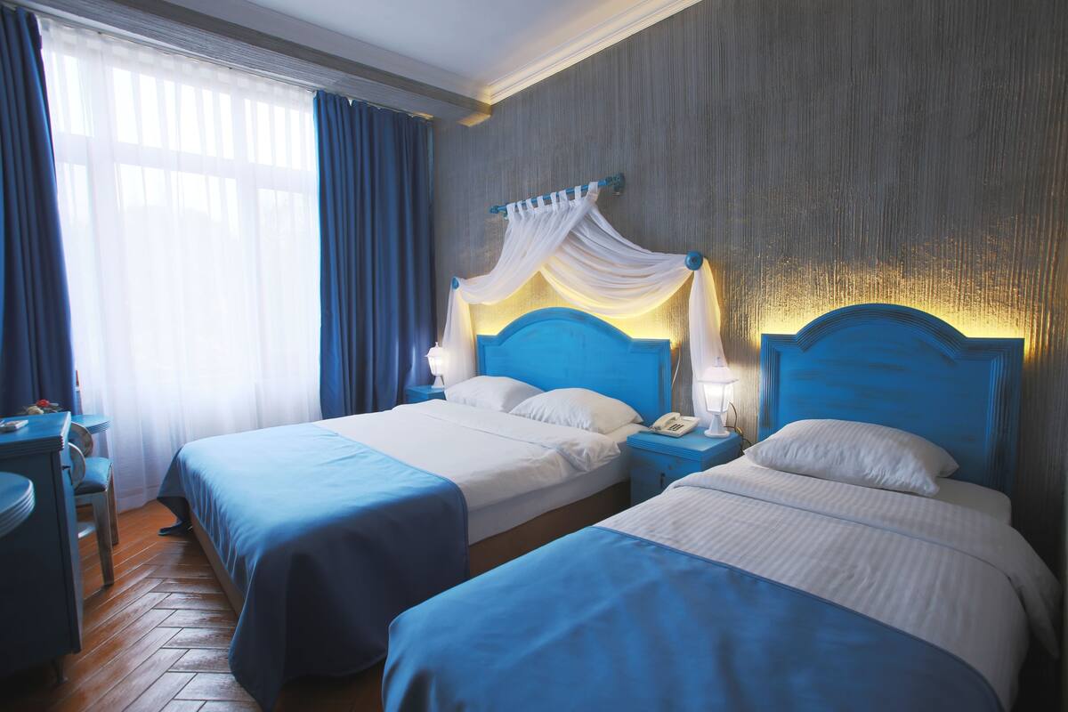 In-room safe, desk, iron/ironing board (on request), free WiFi