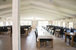 Breakfast, lunch, dinner served; Korean cuisine 