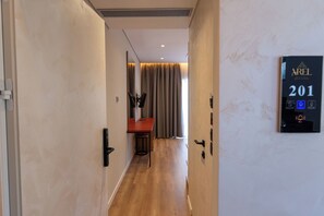 Double or Twin Room | 1 bedroom, minibar, in-room safe, desk - Arel Hotel (Sarandë)