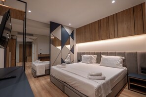 1 slaapkamer, een minibar, een kluis op de kamer, een bureau