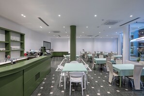 Restaurant - Arel Hotel (Sarandë)
