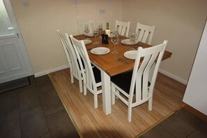 Cottage, 2 Bedrooms | Private kitchenette | Fridge, toaster, high chair, cookware/dishes/utensils - Eilean Donan View (Kyle)
