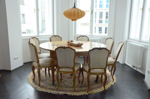 Apartment, 3 Bedrooms | In-room dining - Soho Apartments - Grand Soho (Vienna)