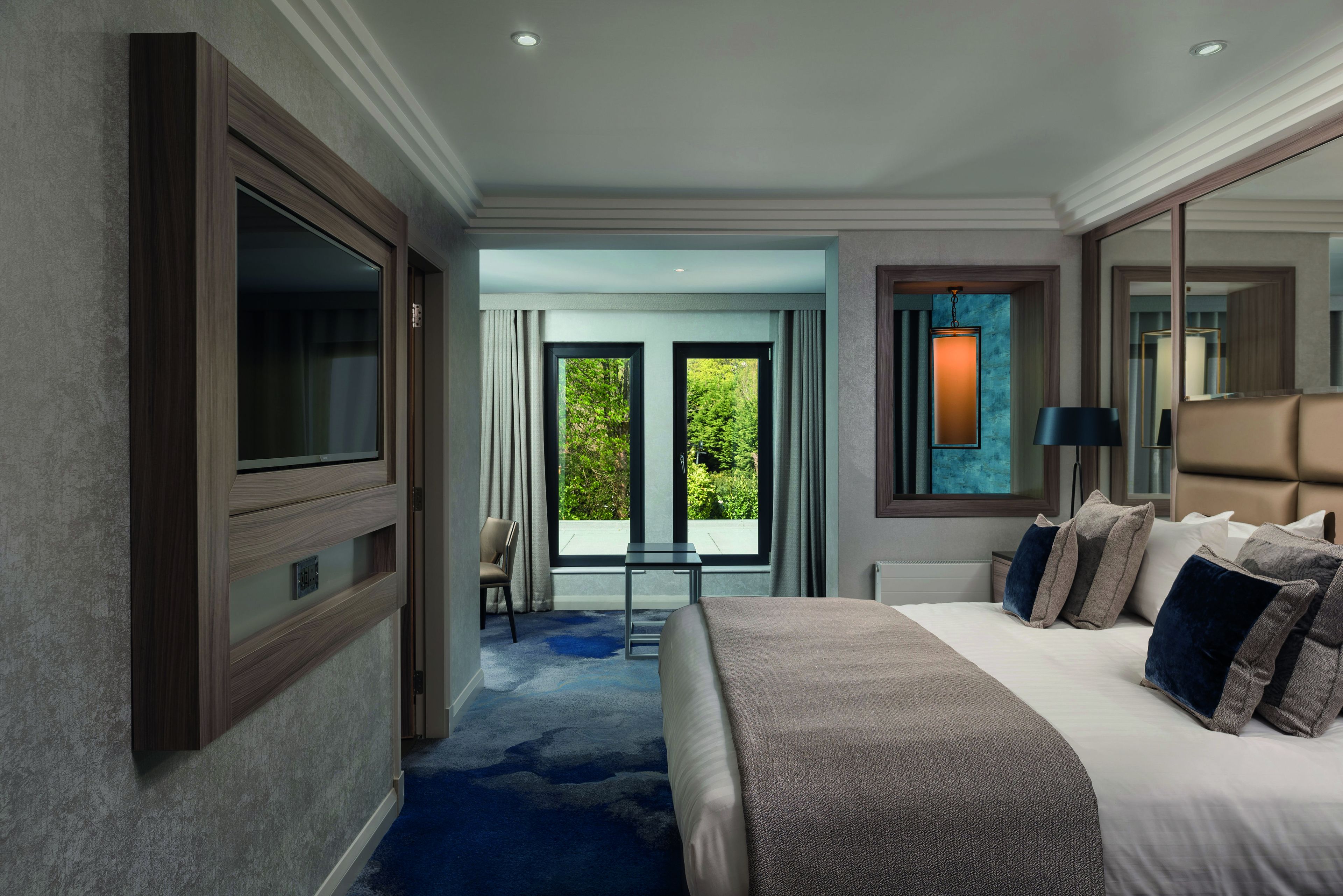 Fer et planche à repasser, Wi-Fi gratuit, draps fournis