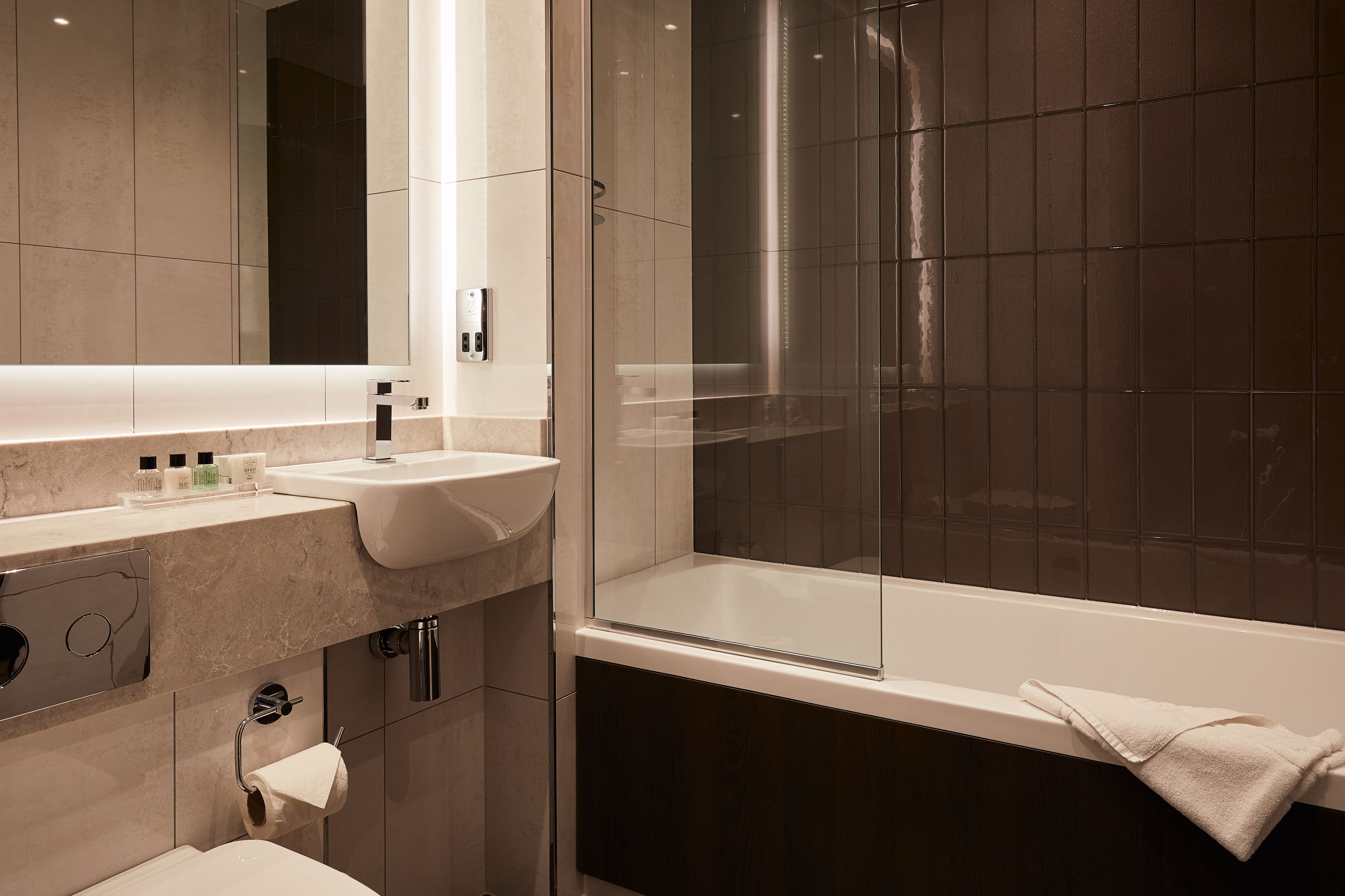 superior double room | bathroom | free toiletries, hair dryer, towels
