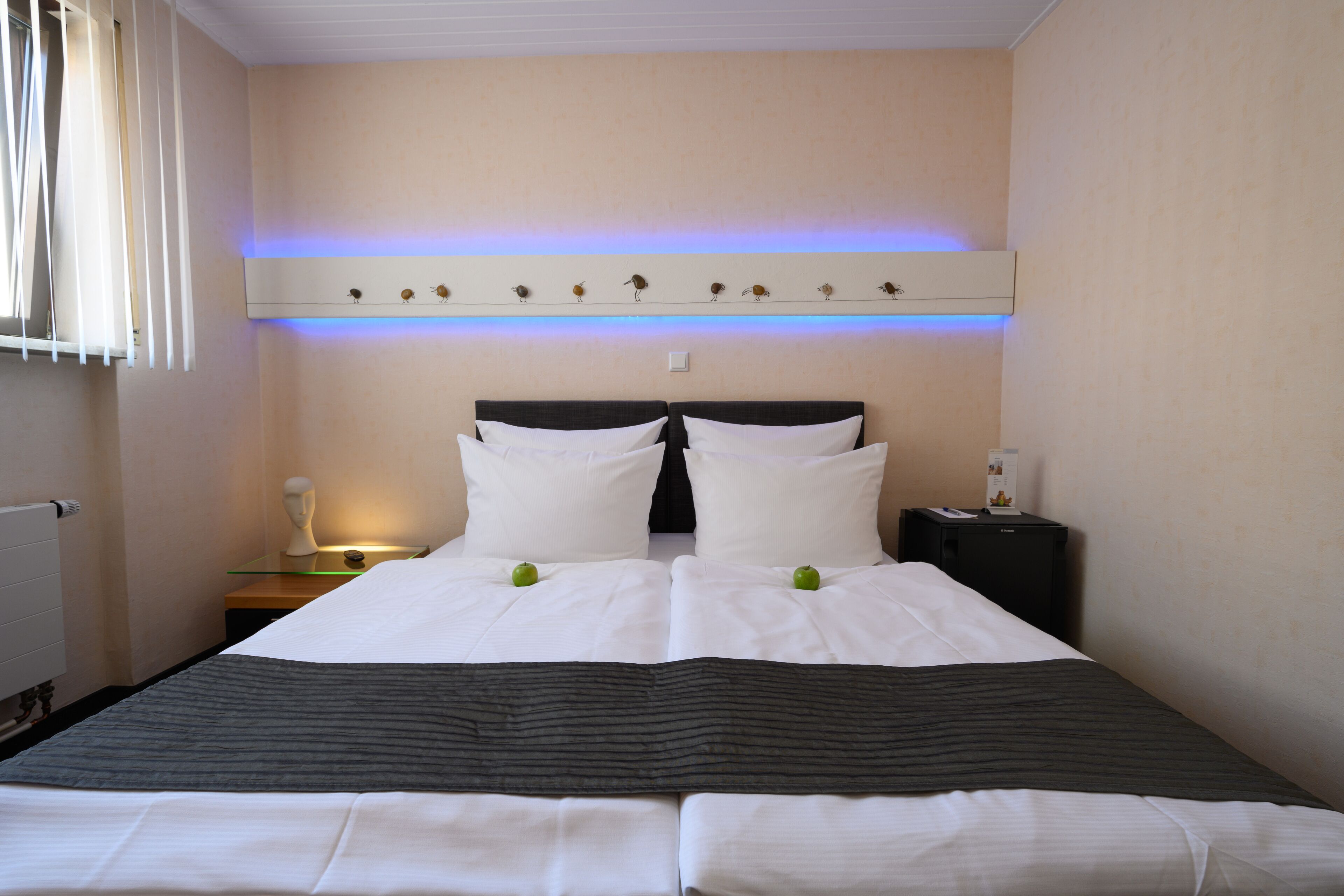 standard double room, 1 king bed | premium bedding, down duvets, minibar, in-room safe