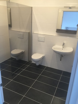 Double Room | Bathroom