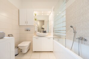 Bathroom - Venus Apartments - King Street II (Budapest)