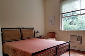 Apartamento | 2 quartos, ferros/tábuas de passar roupa, Wi-Fi de cortesia