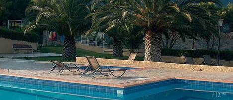 Alberca al aire libre por temporada