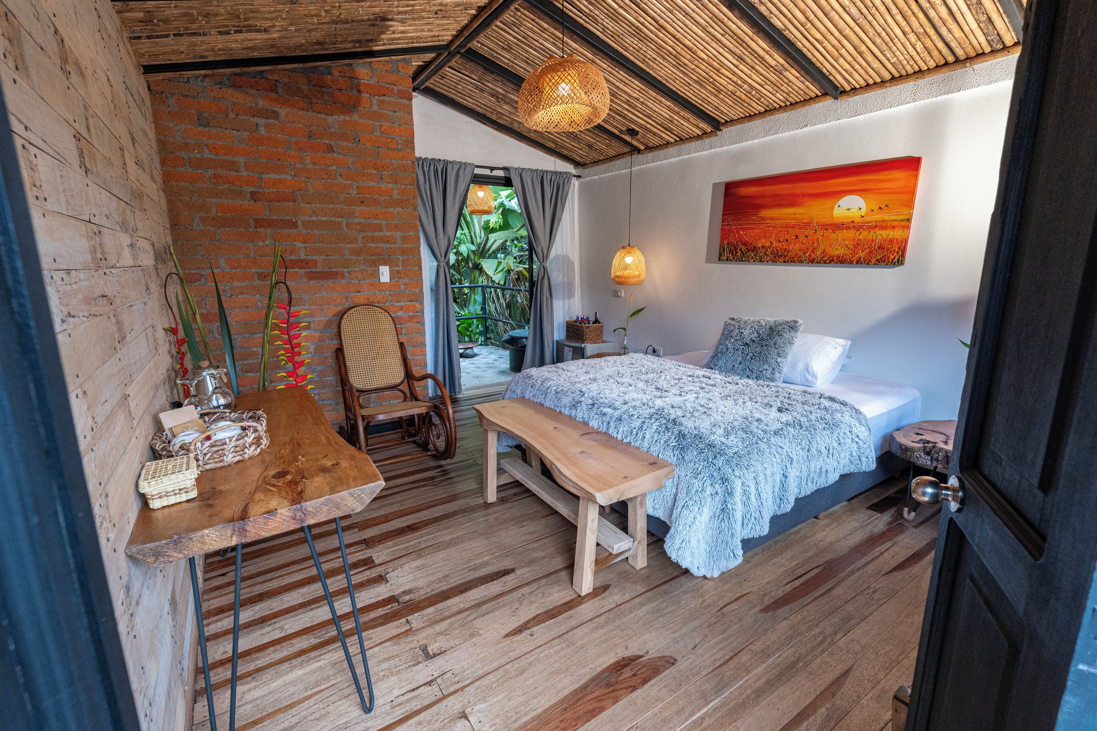 Cabaña de lujo | 1 habitación, minibar, decoración personalizada y muebles diferentes 